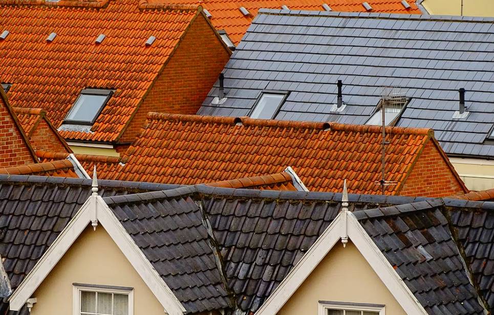 how to do roof restoration in sydney