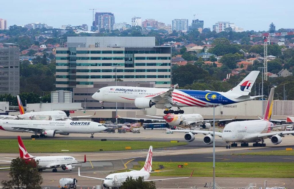 how to find your way around sydney airport
