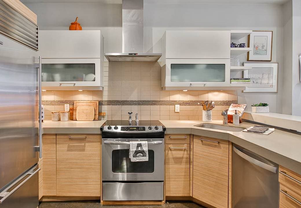 what to consider when choosing kitchen cabinet 1