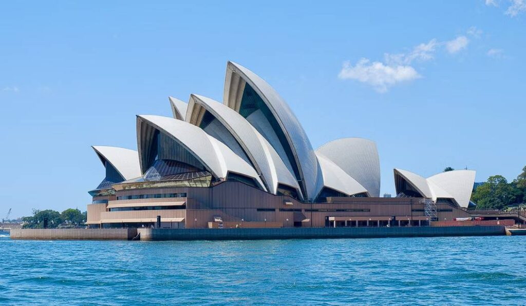 what to do in sydney opera house